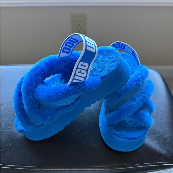 UGG Kids Bright Blue Fluffy Slippers - Picture 2 of 7